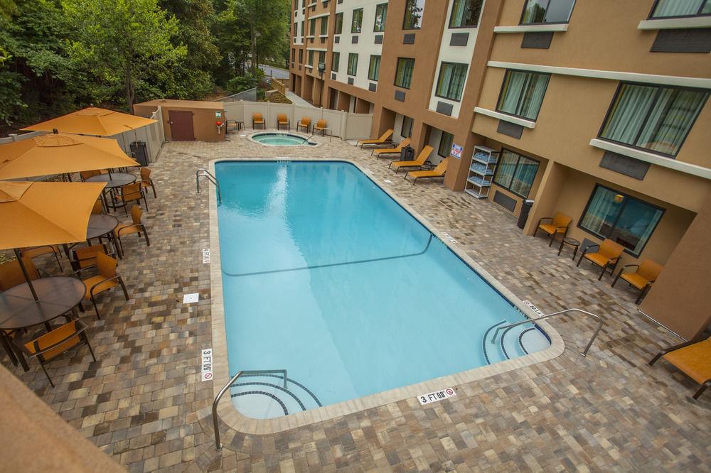 Courtyard By Marriott Charlotte Airport Loso Exterior photo