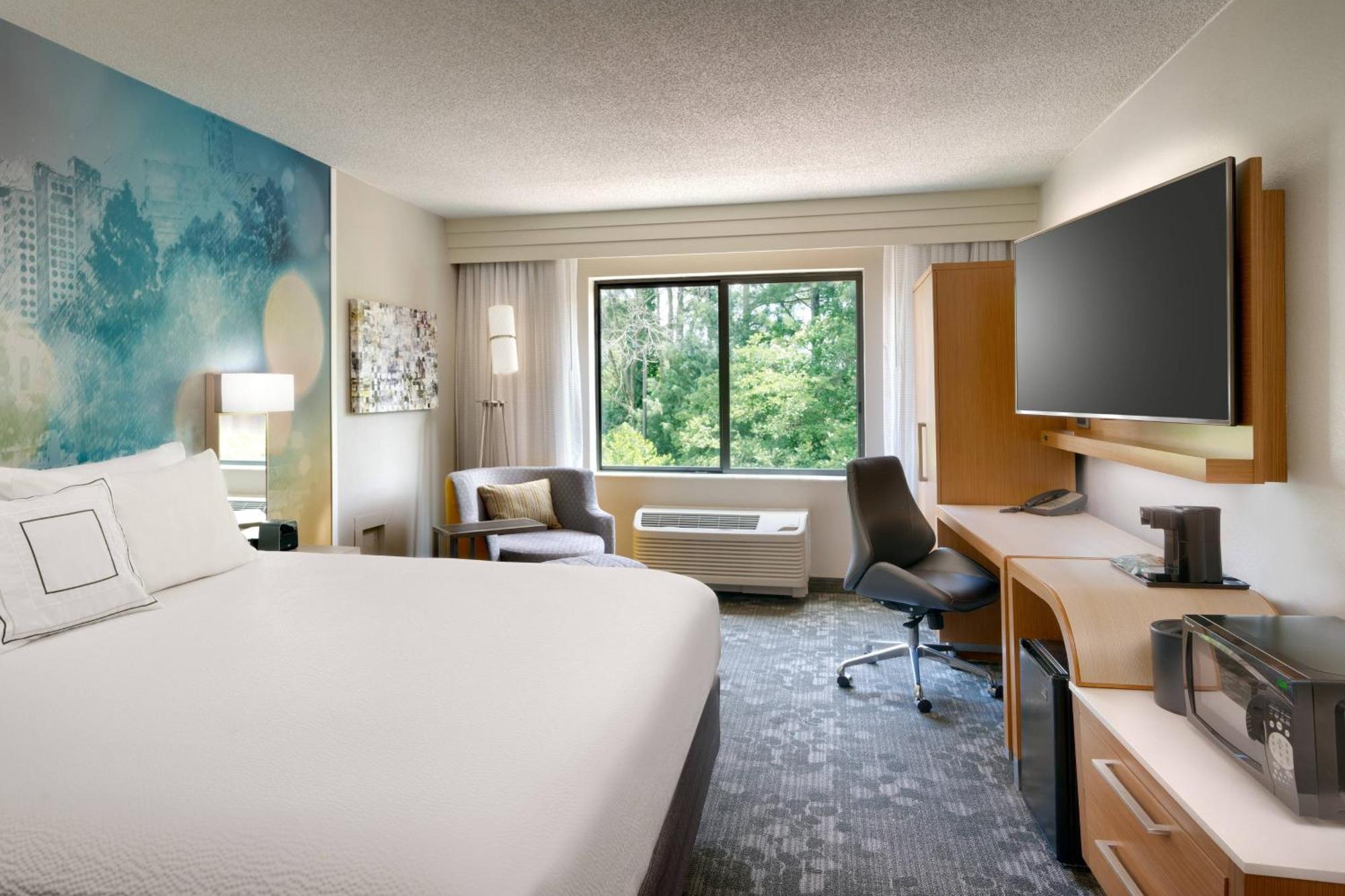 Courtyard By Marriott Charlotte Airport Loso Exterior photo
