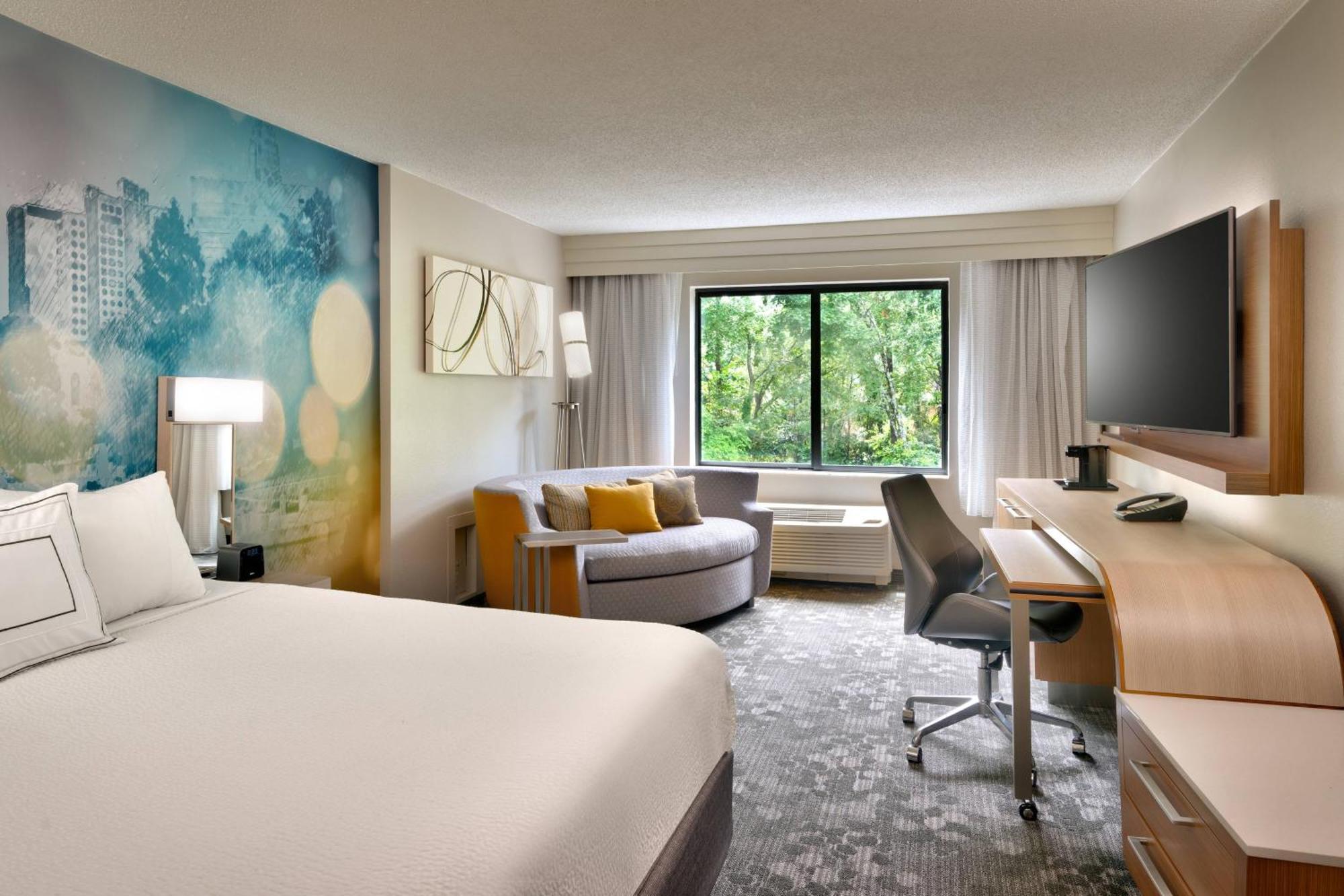 Courtyard By Marriott Charlotte Airport Loso Exterior photo