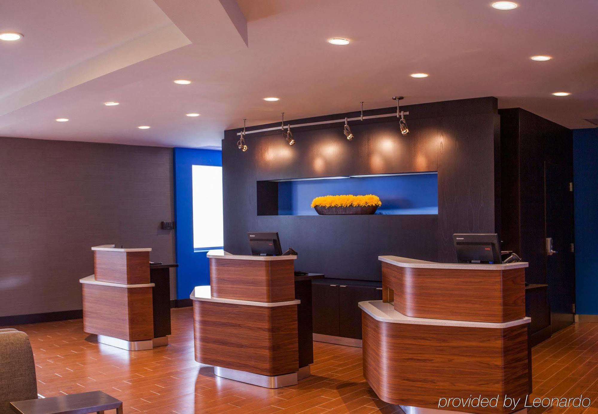 Courtyard By Marriott Charlotte Airport Loso Interior photo