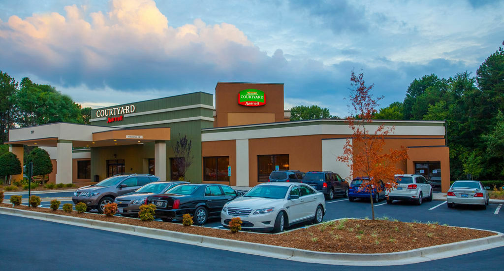 Courtyard By Marriott Charlotte Airport Loso Exterior photo